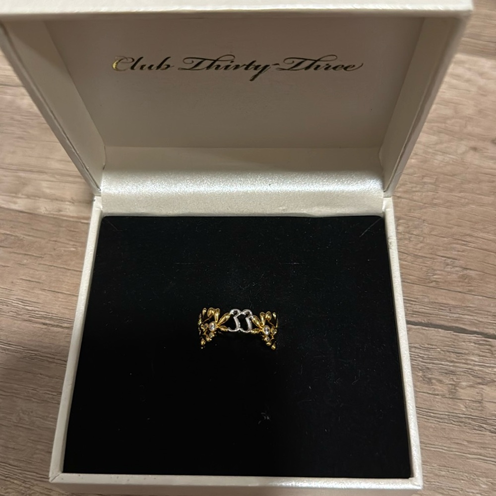 Club 33 ring